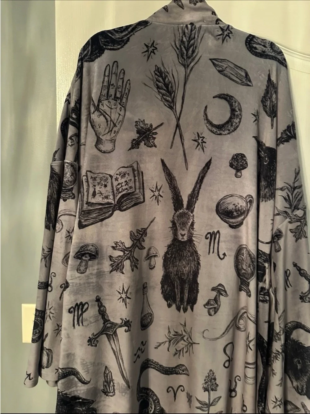 Brett Manning Art Witchy Musings Robe - Picture 6 of 11